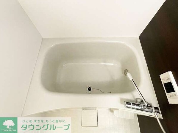 パーシモンIIIの物件内観写真